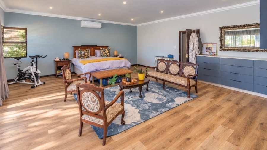 5 Bedroom Property for Sale in Xanadu Nature Estate North West